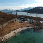 Hotel Tjeldsundbrua Camping 2*