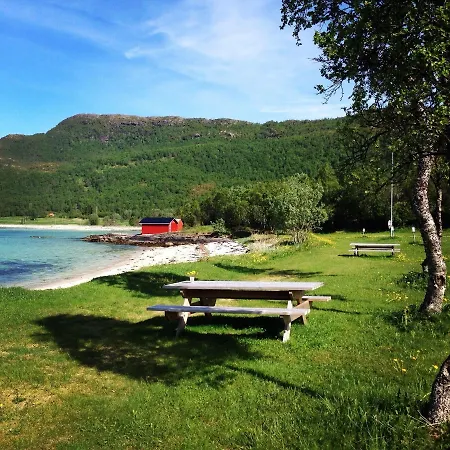 Tjeldsundbrua Camping 2*