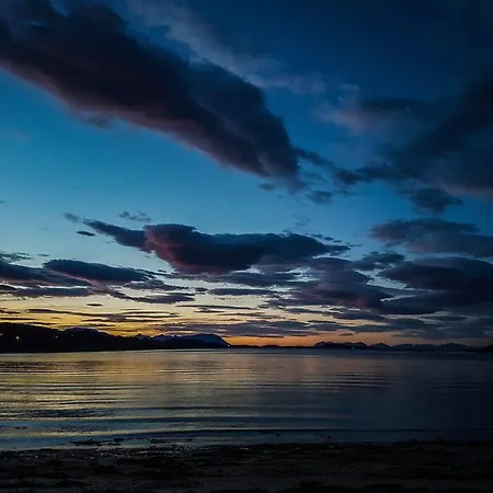 Tjeldsundbrua Camping Evenskjer