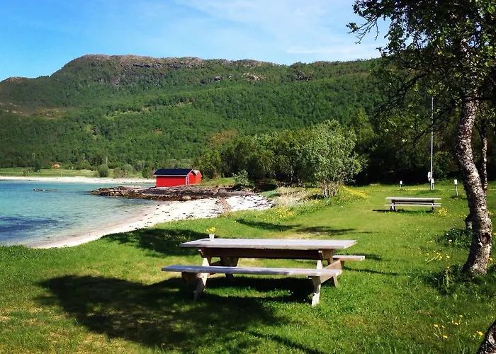 Tjeldsundbrua Camping 2*